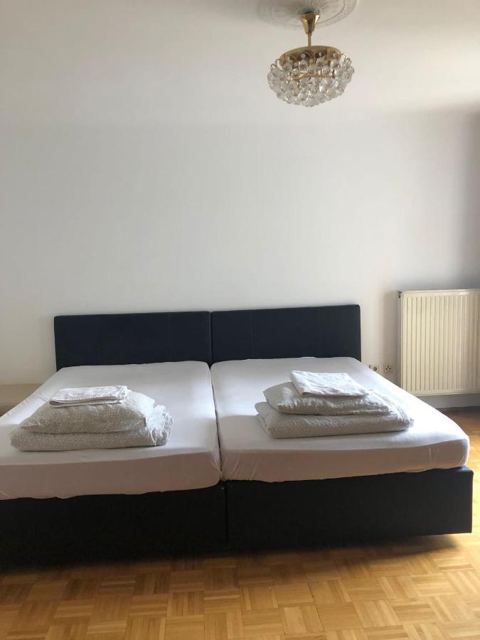 A Private In A Shared Gasthof Wien